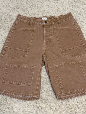 easel Brown Patch Pocket Jean Shorts